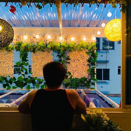 Co.Living Hostel Bandar Seri Begawan Bagian luar foto