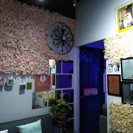 Co.Living Hostel Bandar Seri Begawan Bagian luar foto
