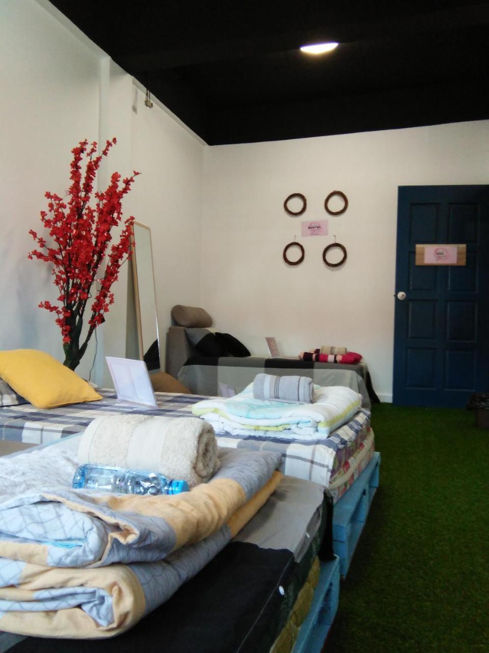 Co.Living Hostel Bandar Seri Begawan Bagian luar foto