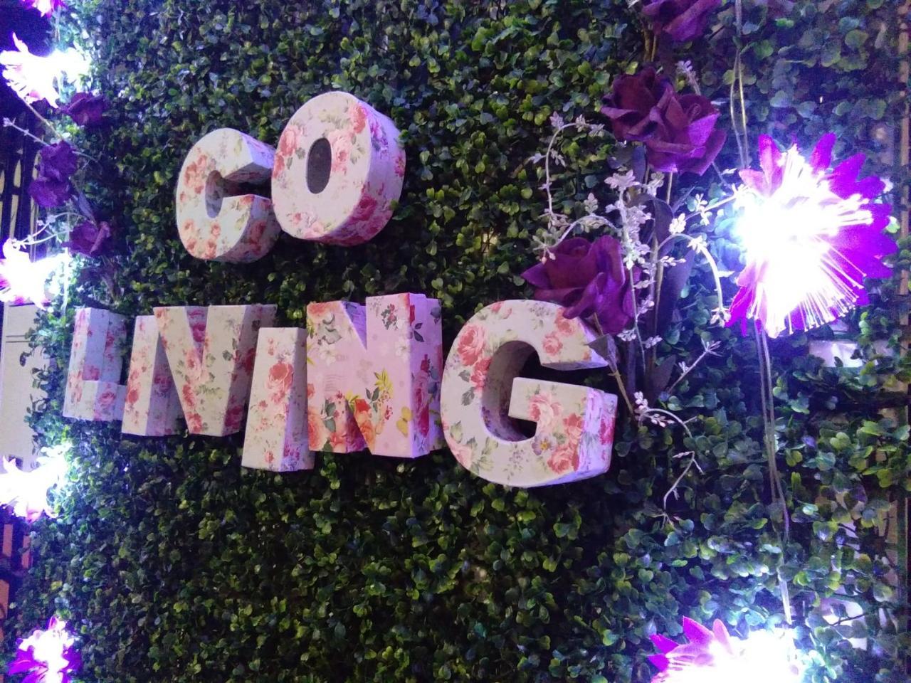 Co.Living Hostel Bandar Seri Begawan Bagian luar foto