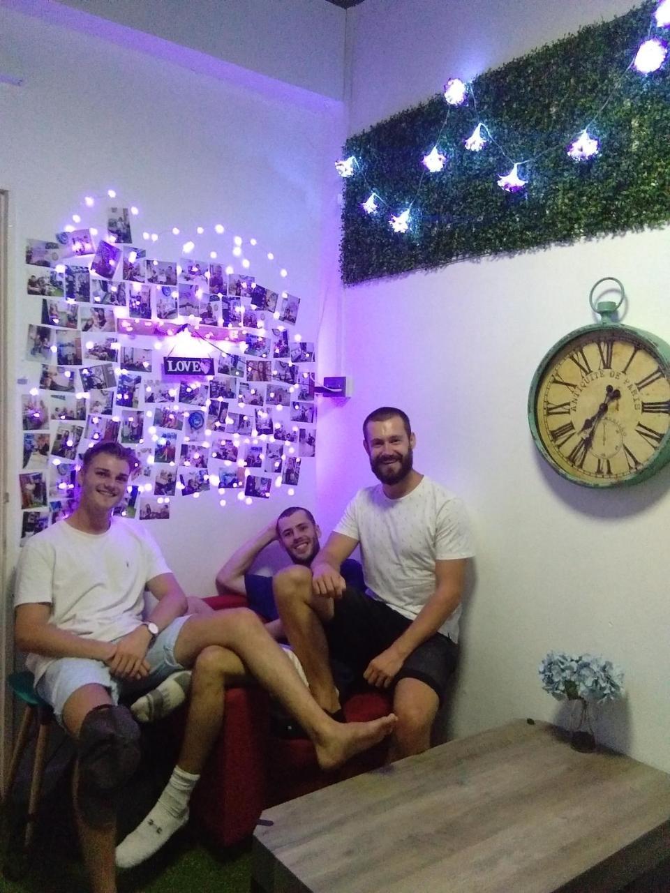 Co.Living Hostel Bandar Seri Begawan Bagian luar foto