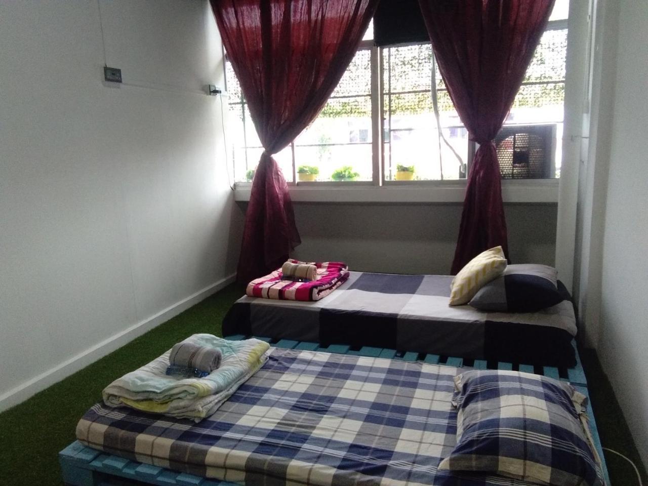 Co.Living Hostel Bandar Seri Begawan Bagian luar foto