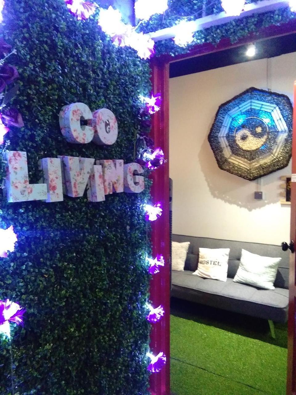 Co.Living Hostel Bandar Seri Begawan Bagian luar foto